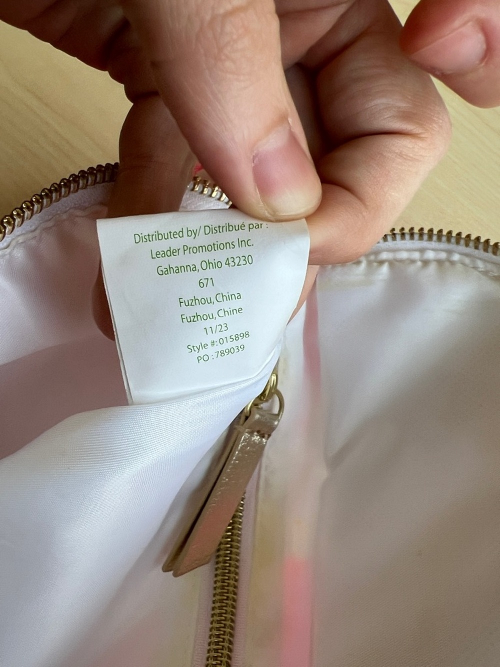 Lilly Pulitzer Torrey belt bag fanny pack pink and white gold toile print palm - Picture 7 of 12